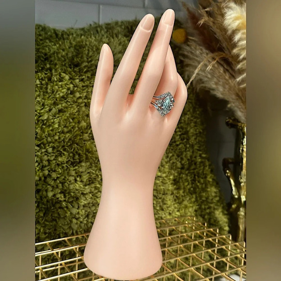 NIB-3 Pieces/Set Multilayer Hollow Turquoise Ring W/ Delicate Moissanite - Picture 5 of 7